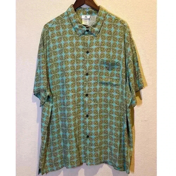 Disney Parks Mens‎ 2XL Resort Tiki Room Button-Up Shirt Tropical Hawaiian Print - Picture 1 of 11